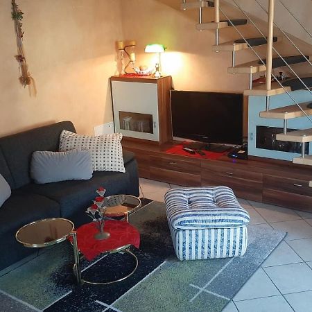 Ferienwohnung Regina Sankt Peter-Freienstein Bagian luar foto