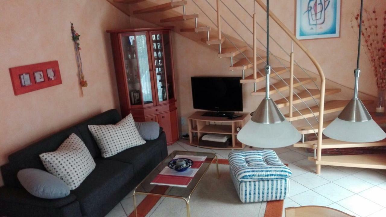Ferienwohnung Regina Sankt Peter-Freienstein Ruang foto